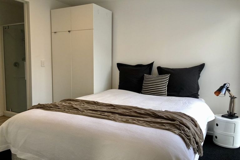 Photo of property in 138c Holly Road, St Albans, Christchurch, 8014