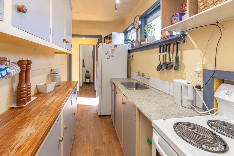 Photo of property in 34 Burnett Street, Oxford, 7430