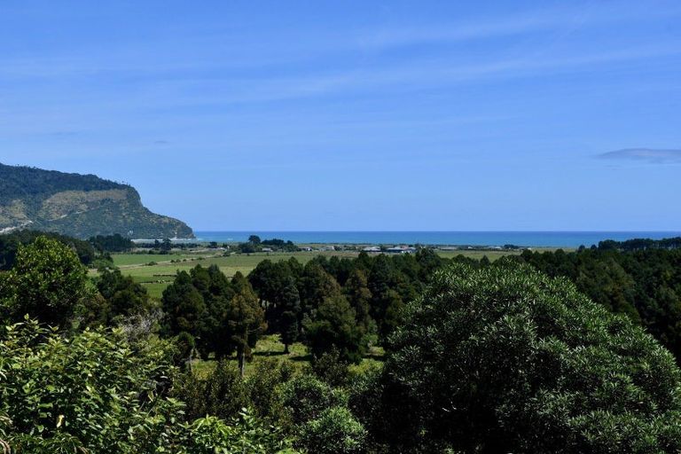 Photo of property in 76 Eco Place, Little Wanganui, Karamea, 7893