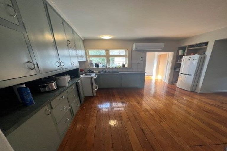 Photo of property in 1/44 Kathleen Crescent, Hornby, Christchurch, 8042