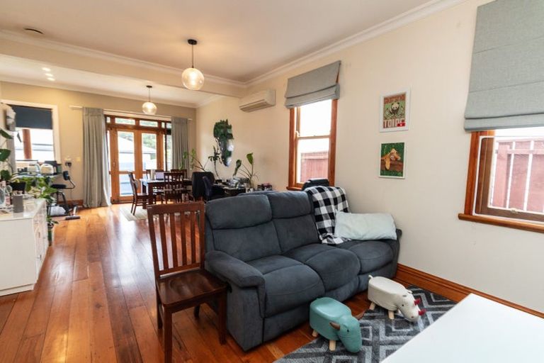 Photo of property in 556 Adelaide Road, Berhampore, Wellington, 6023