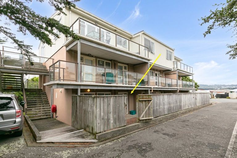 Photo of property in 3/21 Duchess Place, Maupuia, Wellington, 6022