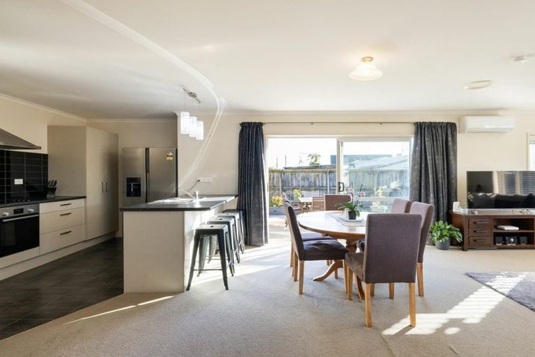 Photo of property in 9a Dover Road, St Andrews, Hamilton, 3200