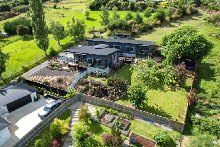 Photo of property in 32 Paterson Road, Mosgiel, 9092