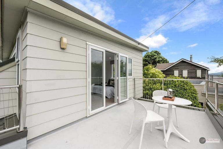 Photo of property in 2/90 Howard Road, Point Howard, Lower Hutt, 5013