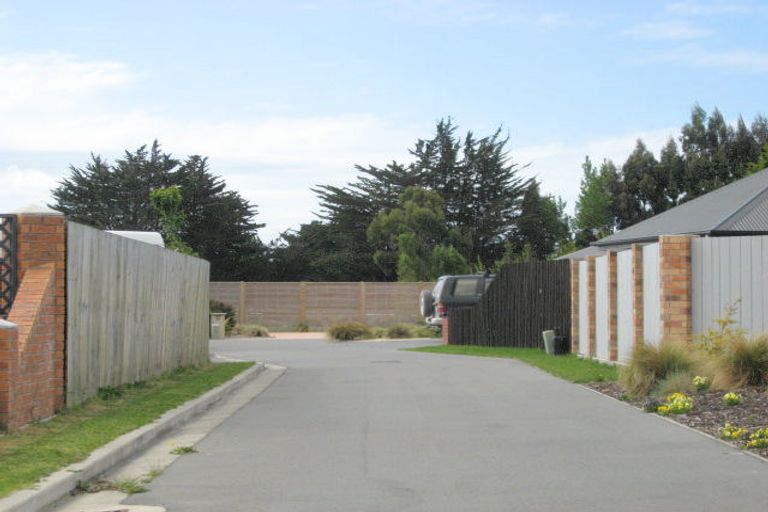 Photo of property in 16 Parkinson Place, Woodend, 7610