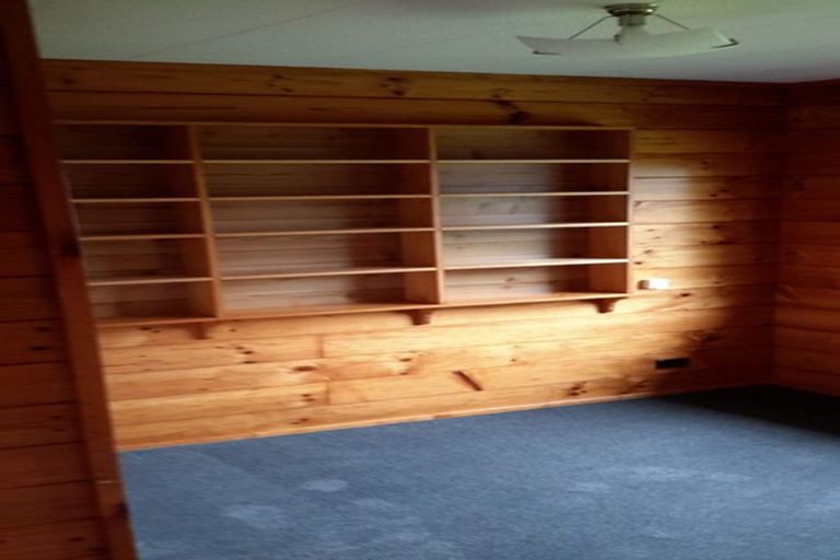 Photo of property in 1/70 Carnoustie Drive, Wattle Downs, Auckland, 2103