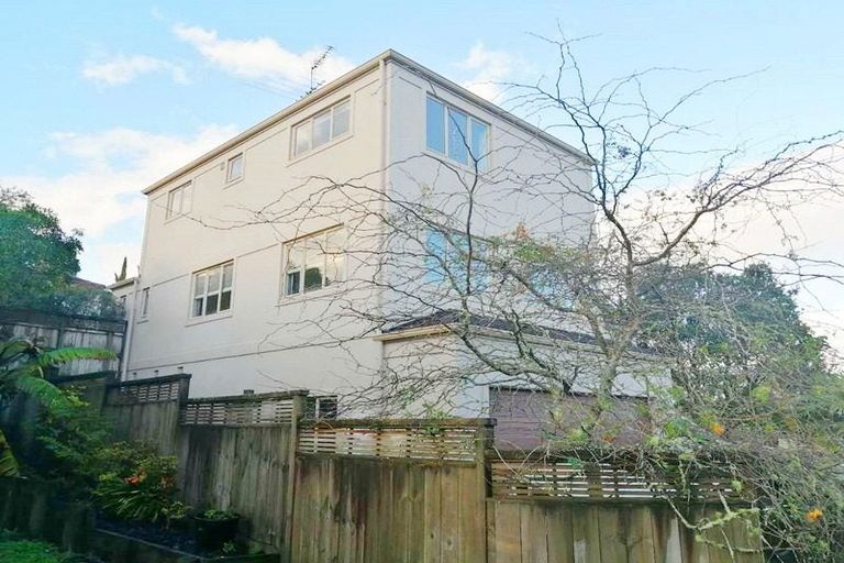 Photo of property in 17 Belle Verde Drive, Sunnynook, Auckland, 0630