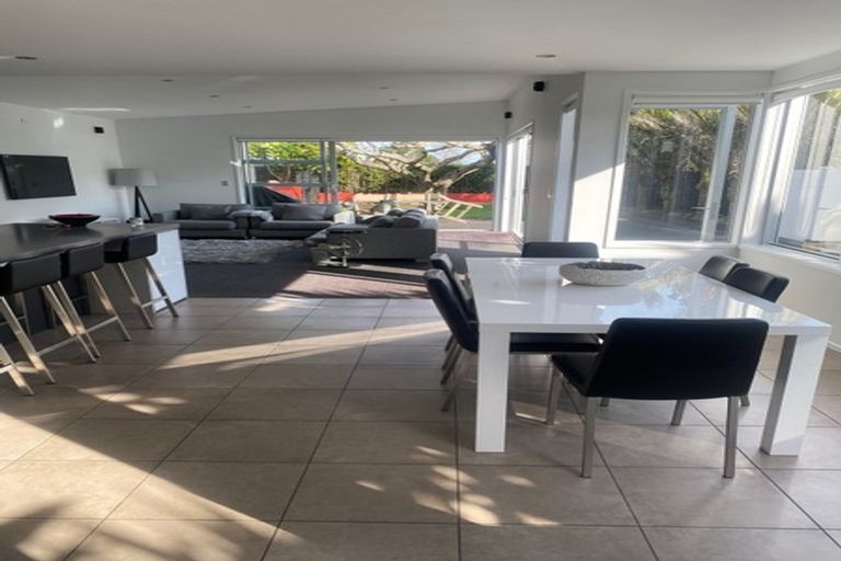 Photo of property in 272 Mangorei Road, Merrilands, New Plymouth, 4312