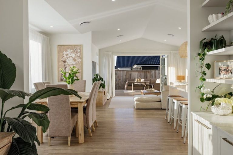 Photo of property in 4 Kuakua Close, Papamoa Beach, Papamoa, 3118