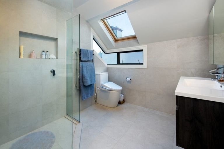 Photo of property in 3/76 Shakespeare Road, Milford, Auckland, 0620