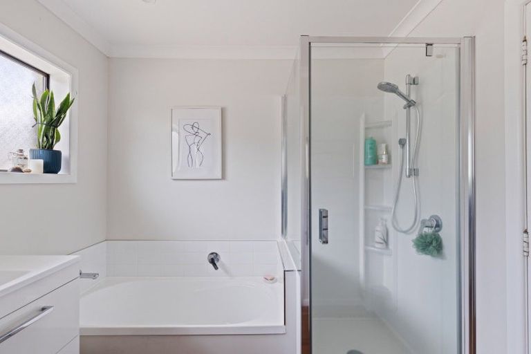 Photo of property in 35a Ropiha Street, Fitzroy, New Plymouth, 4312