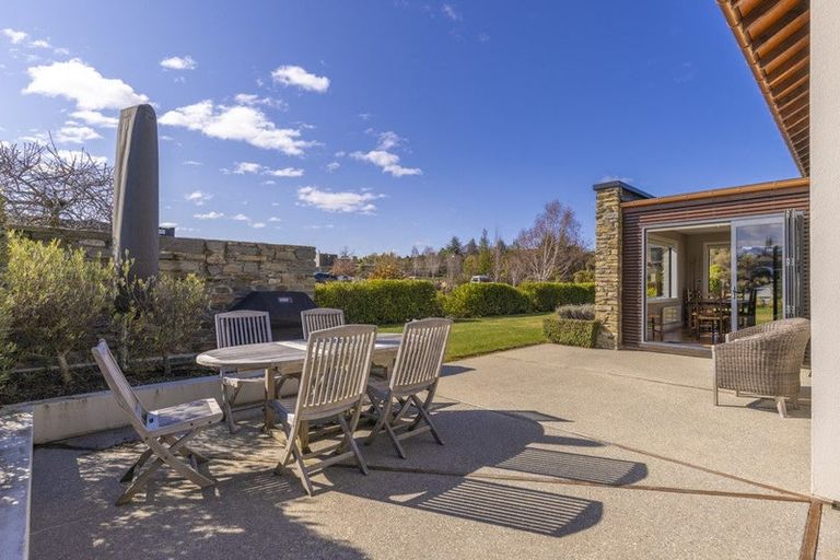 Photo of property in 1 Mount Gold Place, Wanaka, 9305