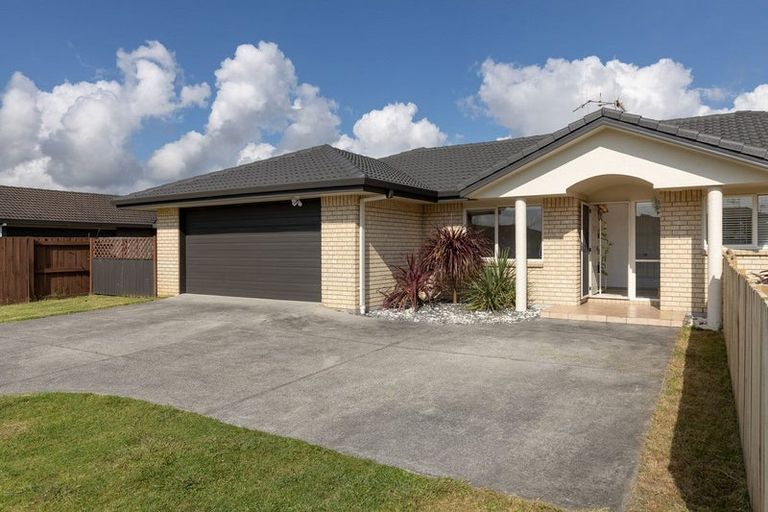 Photo of property in 142 Evans Road, Papamoa Beach, Papamoa, 3118