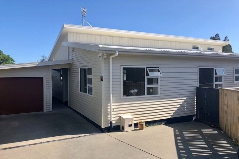 Photo of property in 26b Seddon Street, Waikanae, 5036