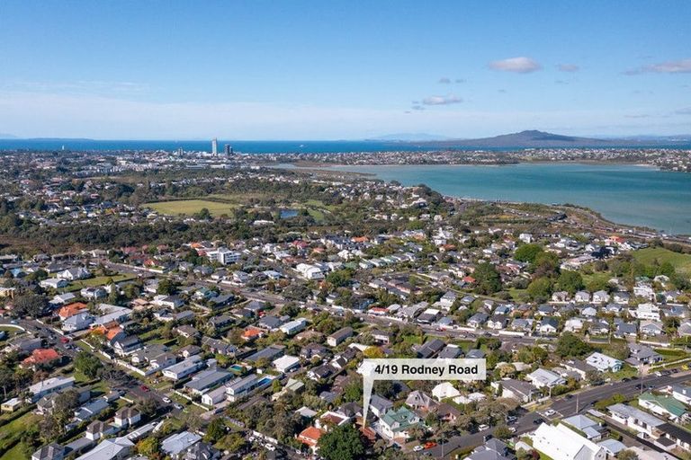 Photo of property in 4/19 Rodney Road, Northcote Point, Auckland, 0627