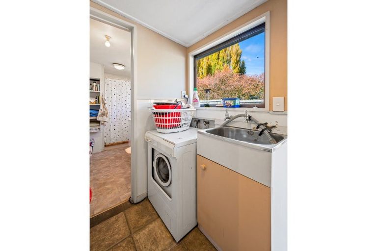 Photo of property in 7 Kinnibeg Street, Albert Town, Wanaka, 9305