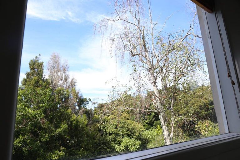 Photo of property in 3/16 Fowler Street, Northcote, Auckland, 0627