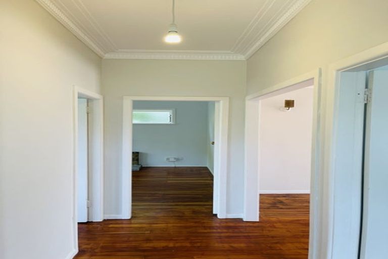Photo of property in 57 Savoy Road, Glen Eden, Auckland, 0602