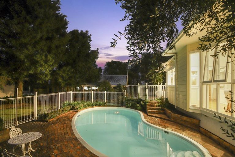 Photo of property in 60 Princes Street, Northcote Point, Auckland, 0627