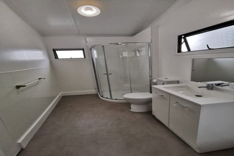 Photo of property in 10 Korokoro Road, Korokoro, Lower Hutt, 5012