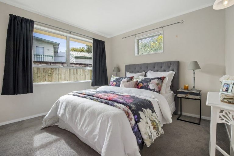 Photo of property in 4 Parvin Place, Pukekohe, 2120