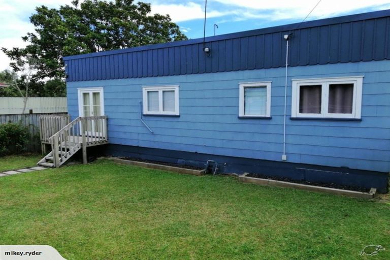 Photo of property in 35 Metcalfe Road, Ranui, Auckland, 0612