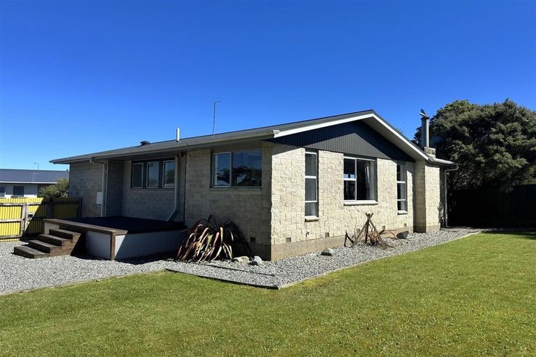 Photo of property in 21 Arnott Heights, Greymouth, 7805