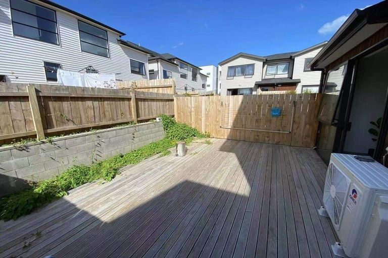 Photo of property in 10 Ti Kouka Lane, Sandringham, Auckland, 1025