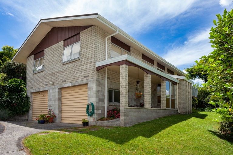 Photo of property in 10 Jordan Place, Tirau, 3410