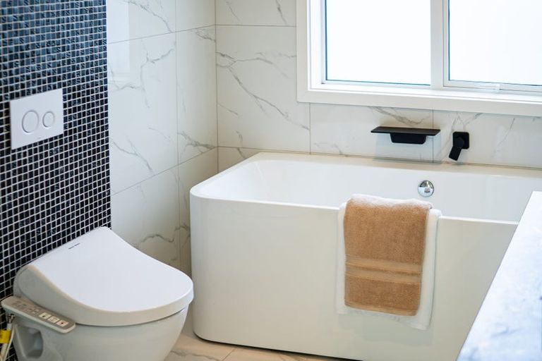 Photo of property in 206b Clovelly Road, Bucklands Beach, Auckland, 2012