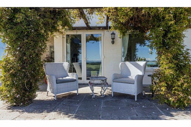 Photo of property in 260 Spur Road, Hadlow, Timaru, 7975