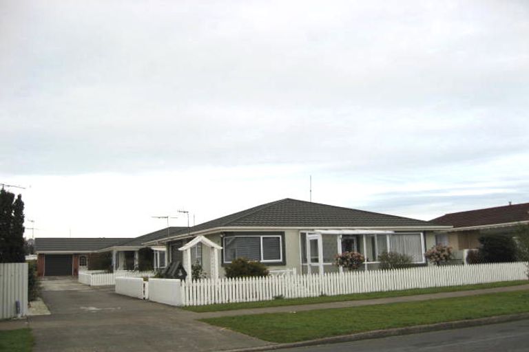 Photo of property in 69 Martin Street, Strathern, Invercargill, 9812