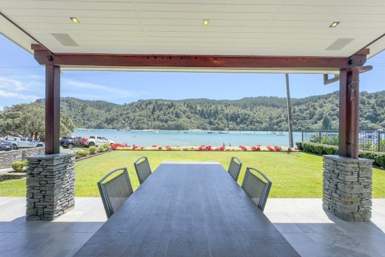 Photo of property in 207a Beach Road, Whangamata, 3620