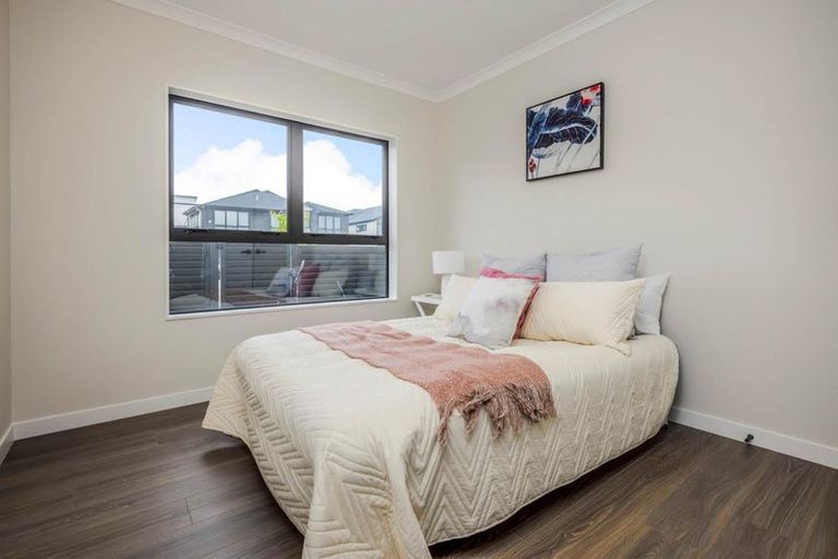 Photo of property in 9 Haku Road, Flat Bush, Auckland, 2019