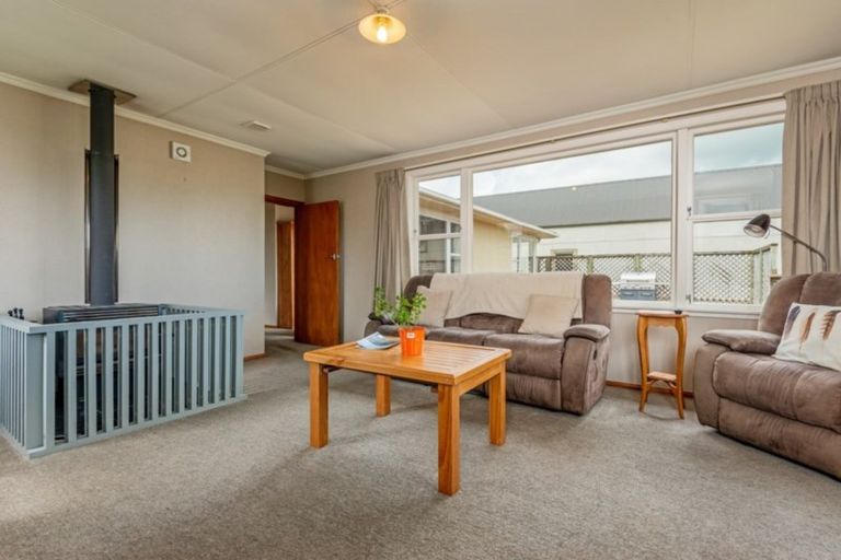 Photo of property in 16 Tamar Street, Rongotea, 4476