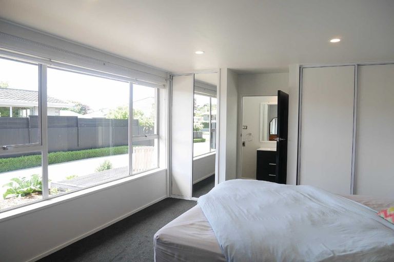 Photo of property in 93 Warren Crescent, Hillmorton, Christchurch, 8025