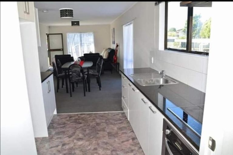 Photo of property in 2/70 Palmers Road, Clendon Park, Auckland, 2103