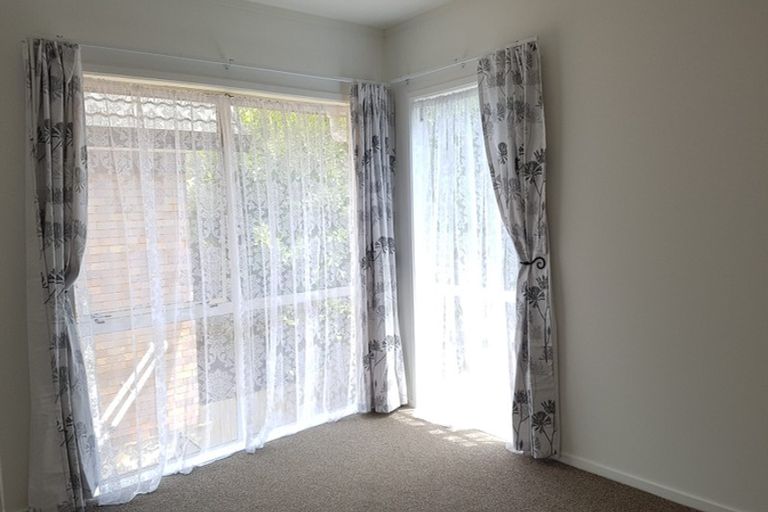 Photo of property in 820/12 Northcross Drive, Oteha, Auckland, 0632