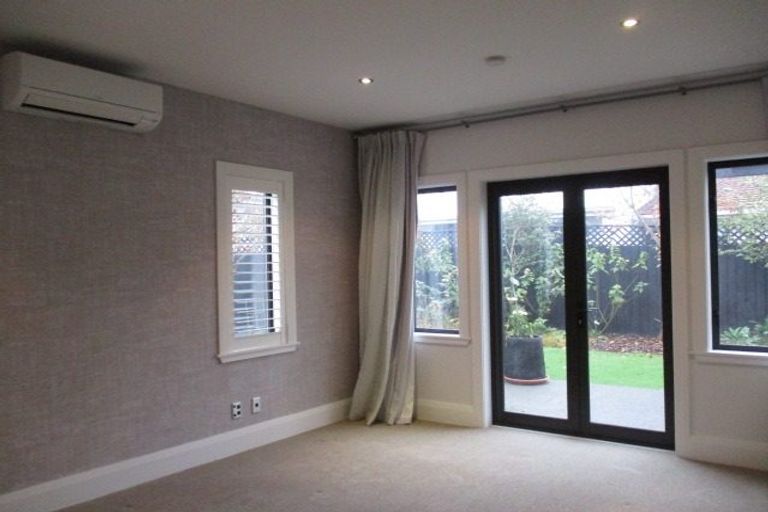 Photo of property in 5 Merivale Lane, Merivale, Christchurch, 8014