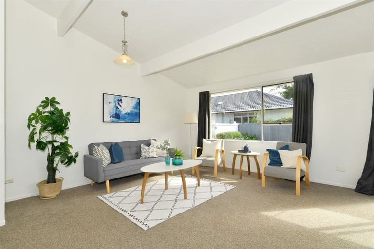 Photo of property in 2/56 Halswell Junction Road, Halswell, Christchurch, 8025