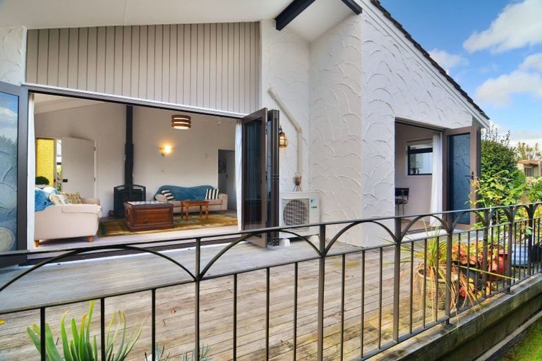 Photo of property in 2/15 Hilden Place, Hilltop, Taupo, 3330