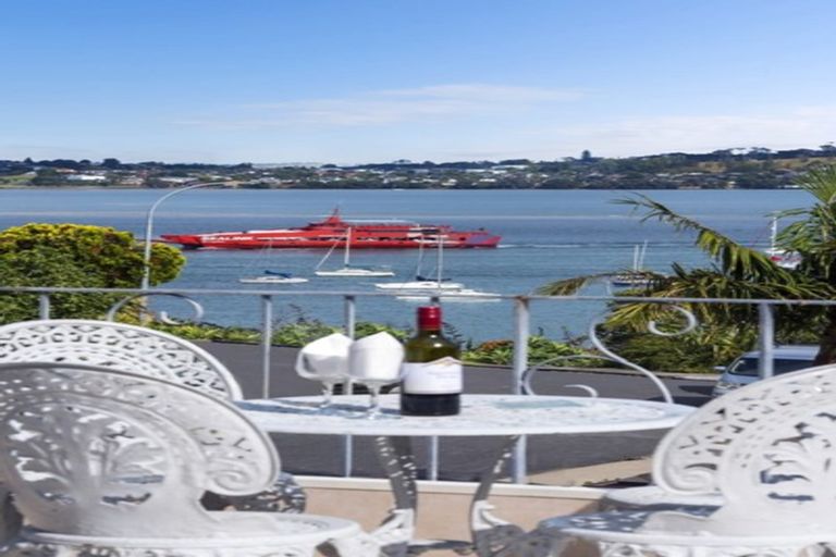 Photo of property in 2/9 Takutai Avenue, Bucklands Beach, Auckland, 2012