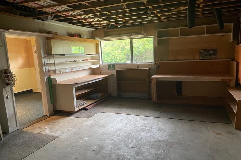 Photo of property in 2 Marram Way, Peka Peka, Waikanae, 5391