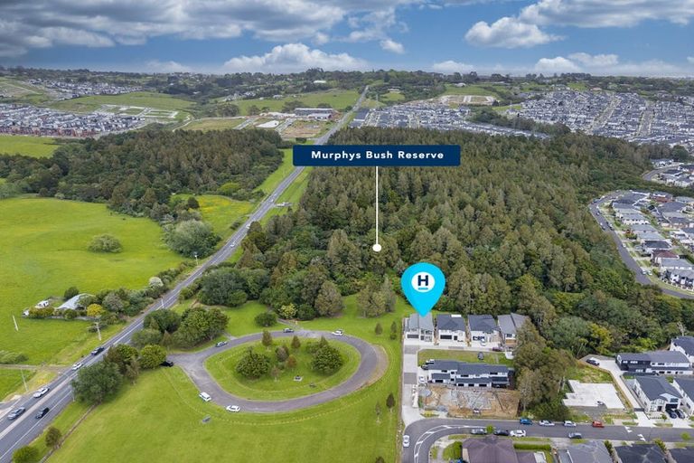 Photo of property in 2f Hughs Way, Flat Bush, Auckland, 2019