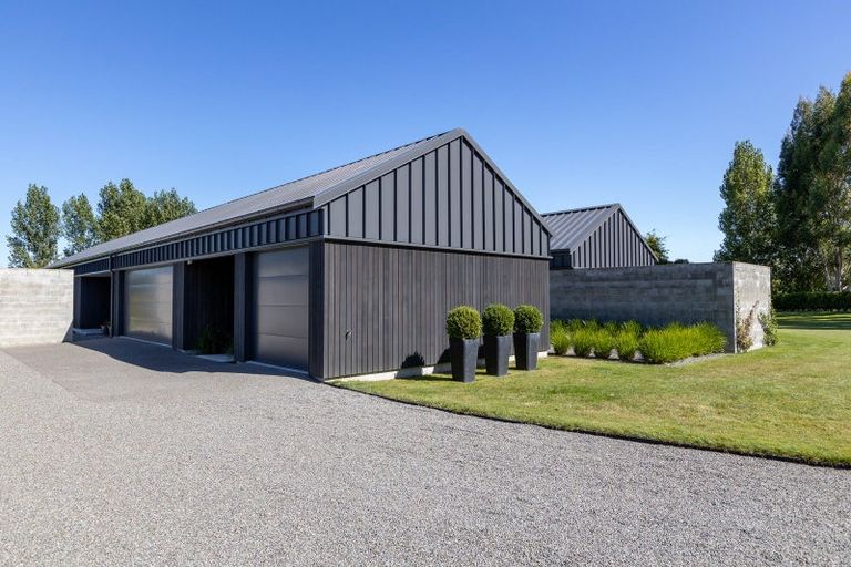 Photo of property in 102 Oxford Street, Martinborough, 5711