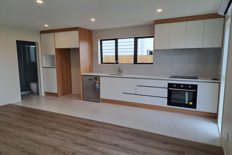 Photo of property in 20 Rorotu Avenue, Karaka, Papakura, 2113