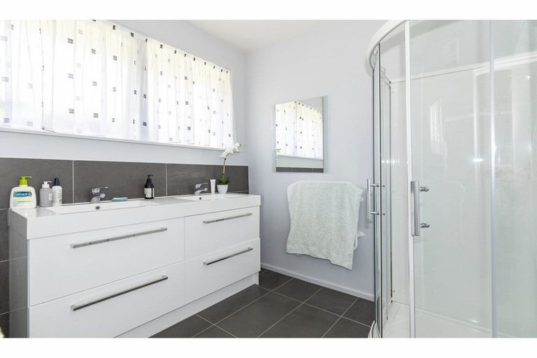 Photo of property in 163 Douglas Street, Highfield, Timaru, 7910