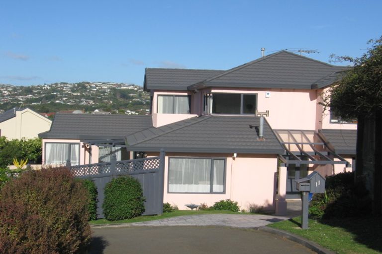 Photo of property in 11 Derry Hill, Churton Park, Wellington, 6037