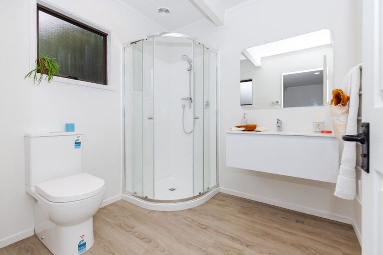 Photo of property in 17 Chesterfield Place, Rototuna, Hamilton, 3210